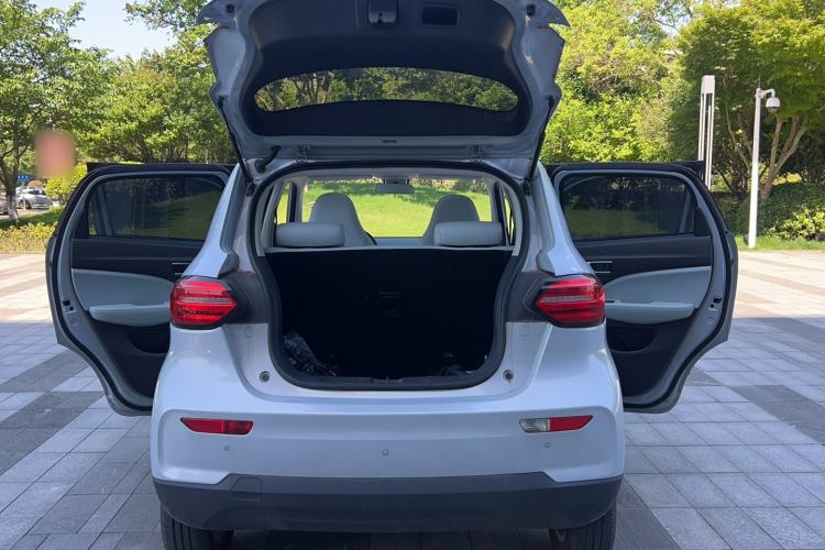 Used Leapmotor T03 2022 Star Diamond Edition Trunk