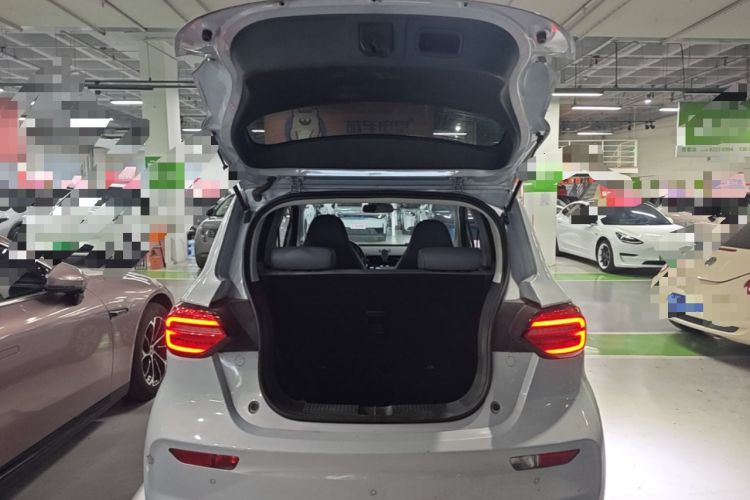 Used Leapmotor T03 2022 Star Diamond Edition Trunk