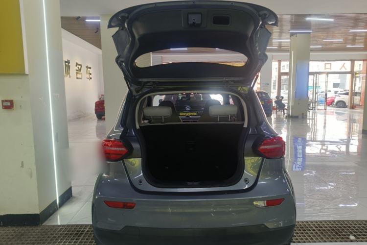 Used Leapmotor T03 2022 Crystal Edition Trunk