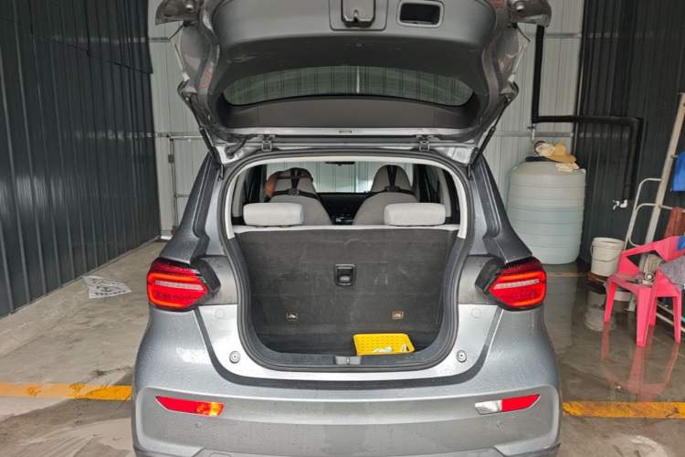 Used Leapmotor T03 2022 Pearl Edition Trunk