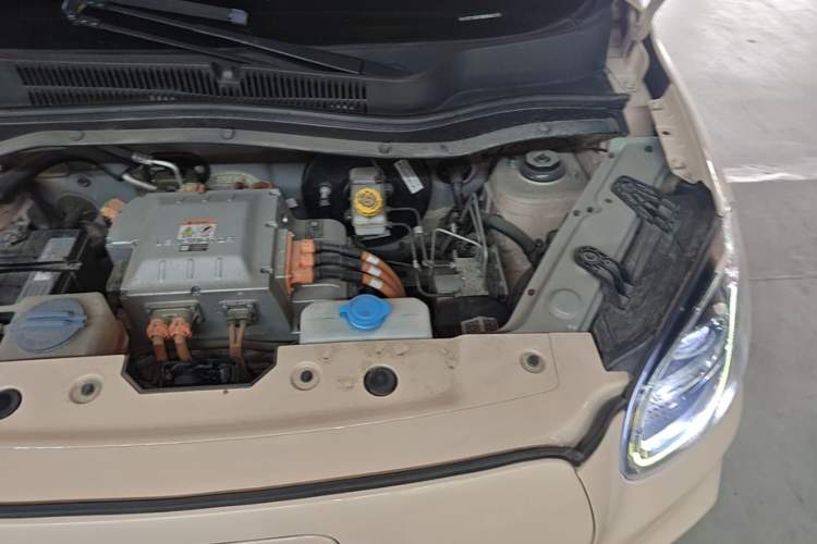 Used Leapmotor T03 2022 Star Diamond Edition Engine Bay Left