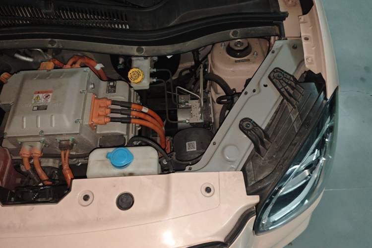 Used Leapmotor T03 2022 Pearl Edition Engine Bay Left