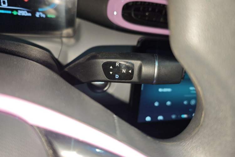 Used Leapmotor T03 2022 Pearl Edition Gear Lever