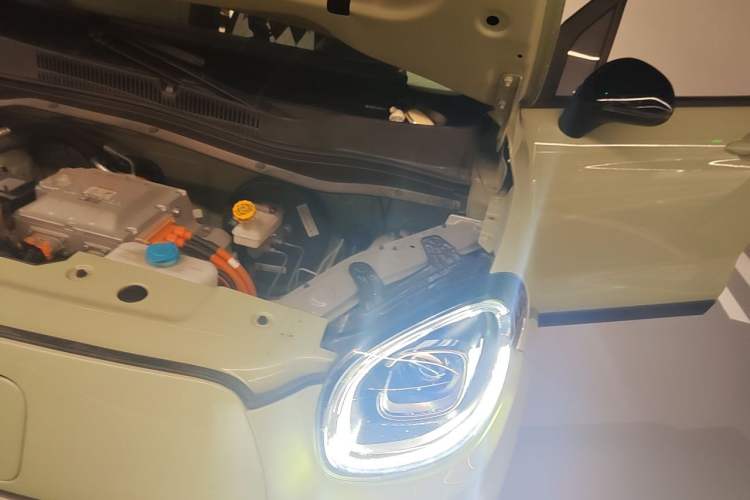 Used Leapmotor T03 2022 YAOJIN Edition Engine Bay Left