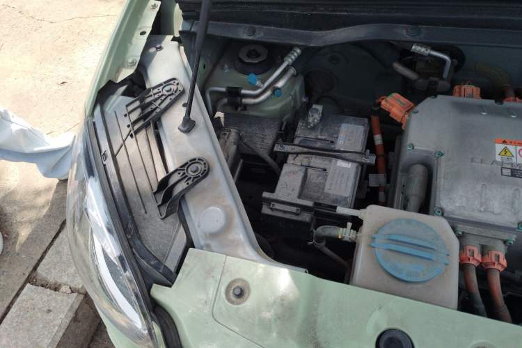 Used Leapmotor T03 2022 Crystal Edition Engine Bay Right