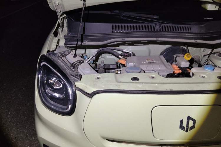 Used Leapmotor T03 2022 YAOJIN Edition Engine Bay Right