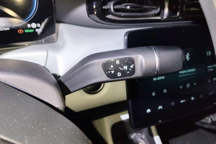 Used Leapmotor T03 2022 YAOJIN Edition Gear Lever