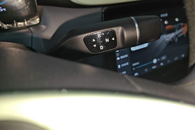 Used Leapmotor T03 2022 Hometown Jade Edition Gear Lever
