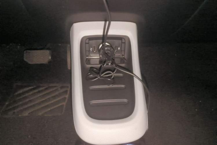 Used Leapmotor T03 2022 YAOJIN Edition Gear Lever