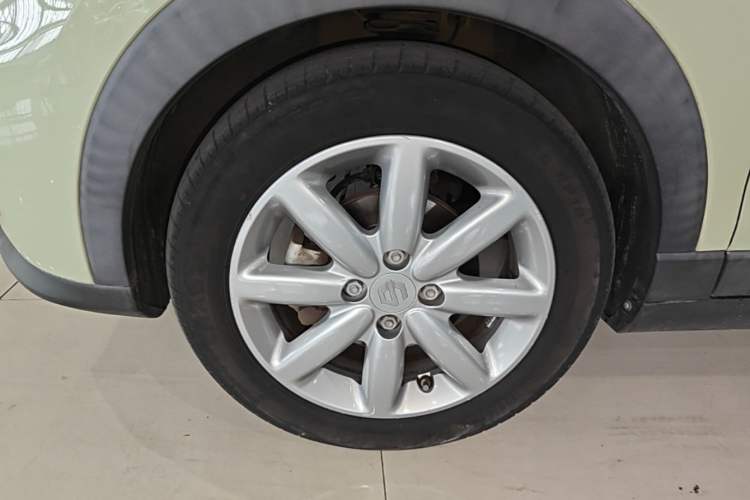 Used Leapmotor T03 2022 Hometown Jade Edition Left Front Wheel Hub