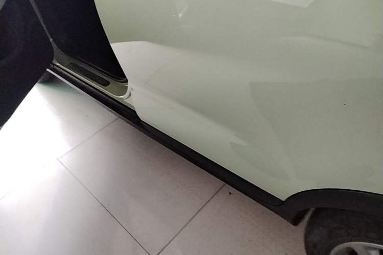 Used Leapmotor T03 2022 Star Diamond Edition Left Side Sill