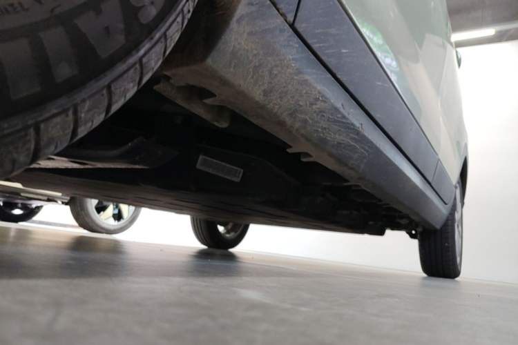 Used Leapmotor T03 2022 Star Diamond Edition Left Side Sill
