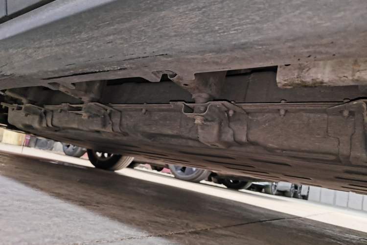 Used Leapmotor T03 2022 Star Diamond Edition Left Side Sill