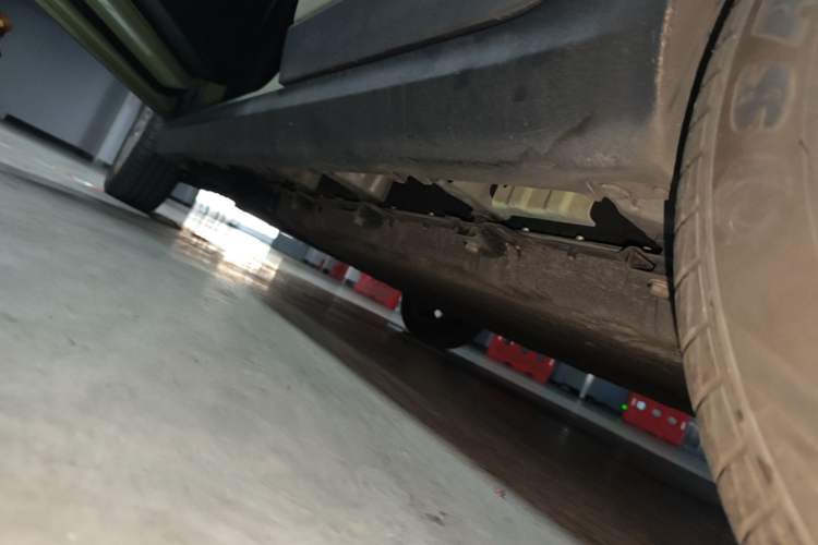 Used Leapmotor T03 2022 YAOJIN Edition Left Side Sill