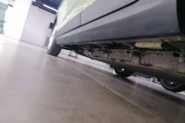 Used Leapmotor T03 2022 Star Diamond Edition Left Side Sill