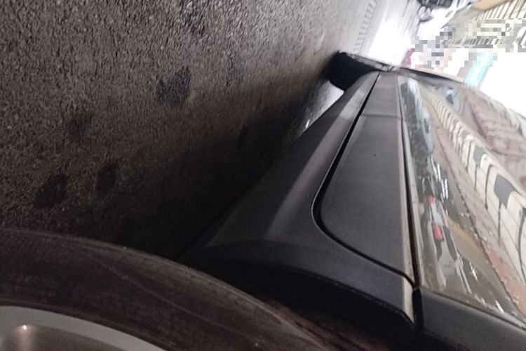 Used Leapmotor T03 2022 Star Diamond Edition Left Side Sill