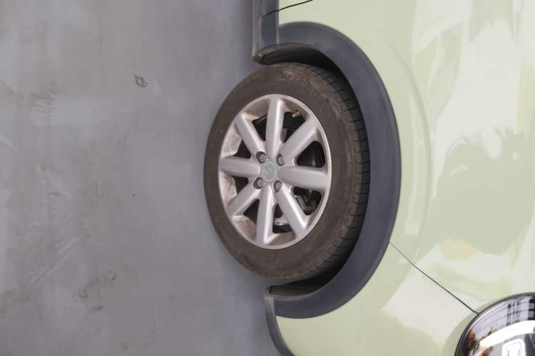 Used Leapmotor T03 2022 YAOJIN Edition Right Front Wheel Hub