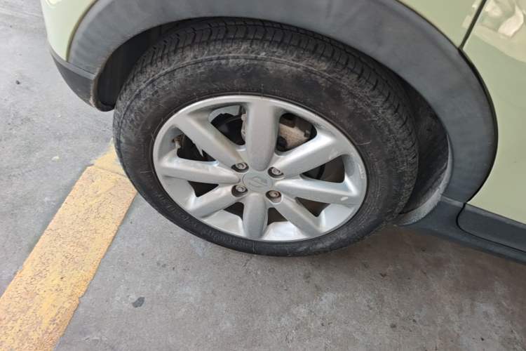 Used Leapmotor T03 2022 Star Diamond Edition Right Rear Wheel Hub