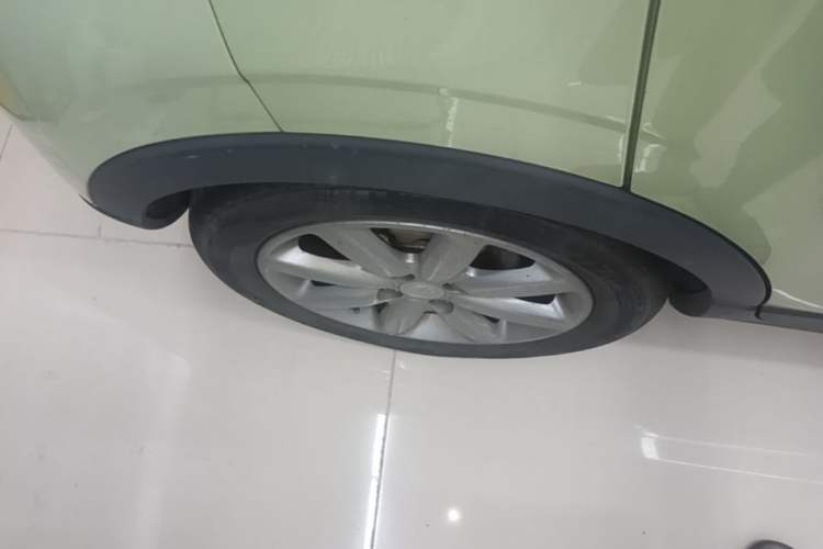 Used Leapmotor T03 2022 YAOJIN Edition Right Rear Wheel Hub