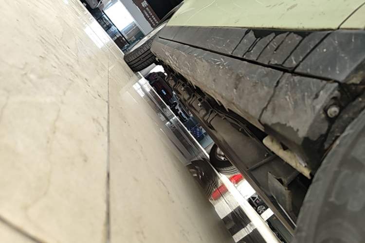 Used Leapmotor T03 2022 YAOJIN Edition Right Side Sill