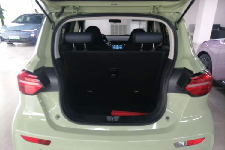 Used Leapmotor T03 2022 Star Diamond Edition Trunk