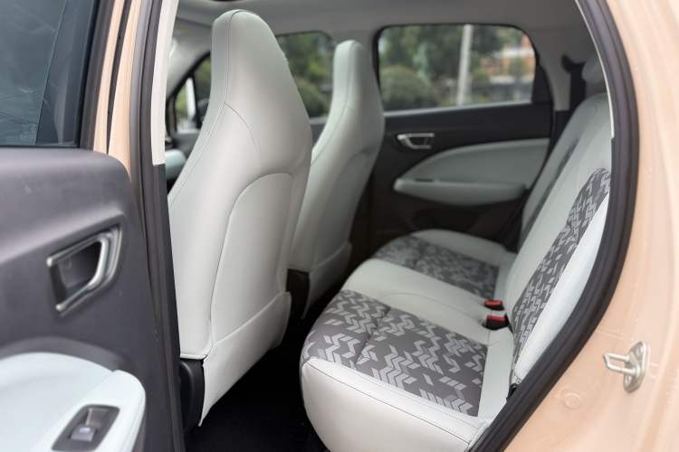 Used Leapmotor T03 2022 Star Diamond Edition Interior 3