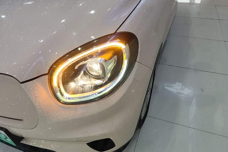 Used Leapmotor T03 2022 Star Diamond Edition Left Front Headlight