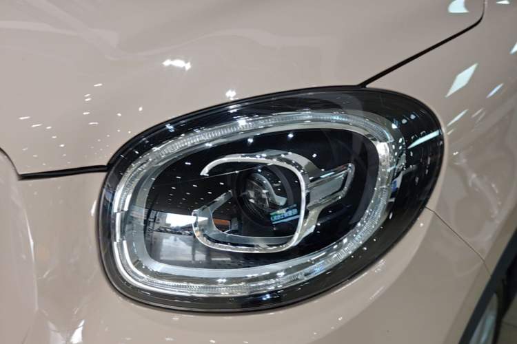 Used Leapmotor T03 2022 Amber Edition Left Front Headlight