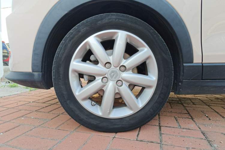 Used Leapmotor T03 2022 YAOJIN Edition Left Front Wheel Hub