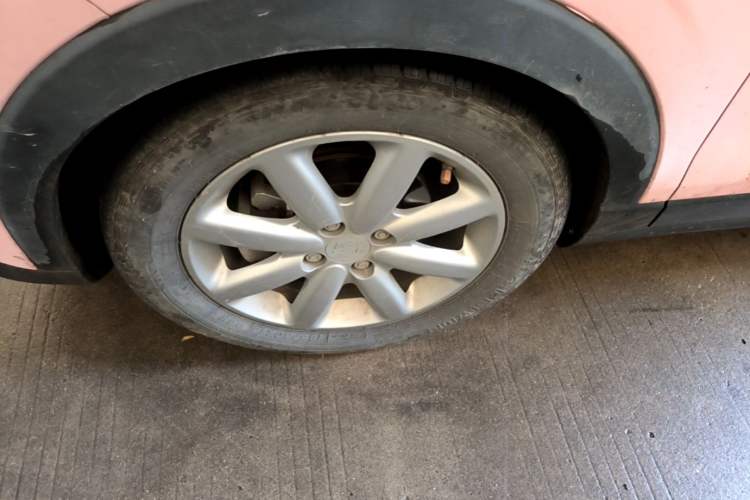 Used Leapmotor T03 2022 Hometown Jade Edition Left Front Wheel Hub