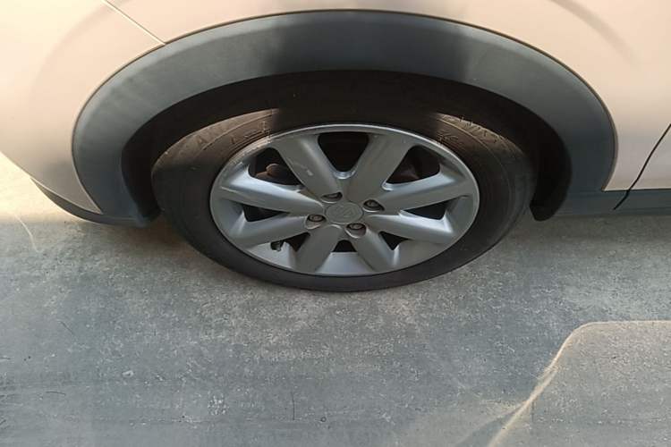 Used Leapmotor T03 2022 Hometown Jade Edition Left Front Wheel Hub