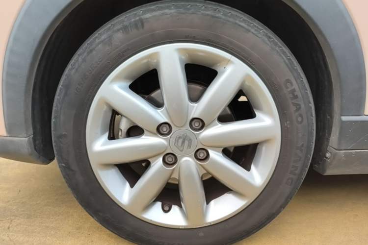 Used Leapmotor T03 2022 YAOJIN Edition Left Front Wheel Hub