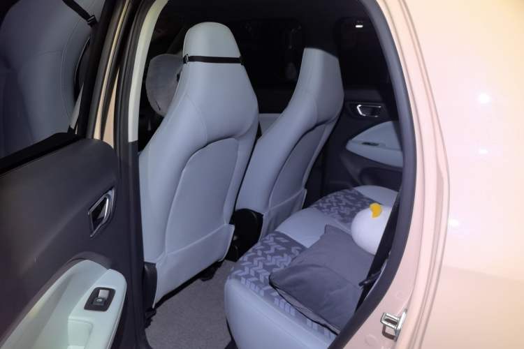 Used Leapmotor T03 2022 YAOJIN Edition Left Rear Seat