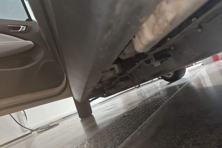 Used Leapmotor T03 2022 Star Diamond Edition Left Side Sill