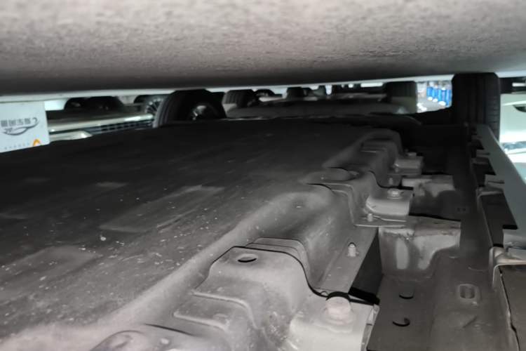 Used Leapmotor T03 2022 Pearl Edition Left Side Sill