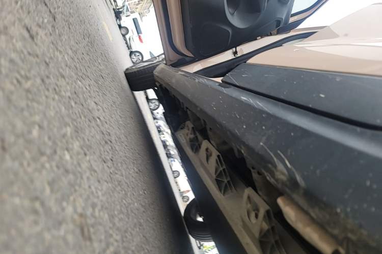 Used Leapmotor T03 2022 Special Edition Left Side Sill