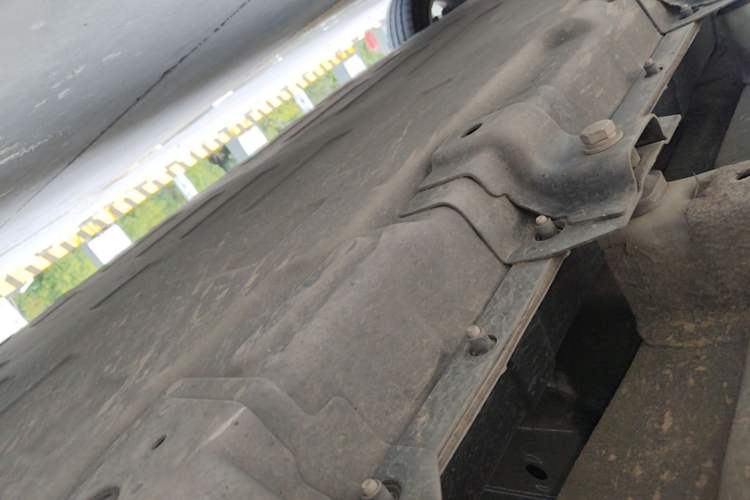 Used Leapmotor T03 2022 Star Diamond Edition Left Side Sill