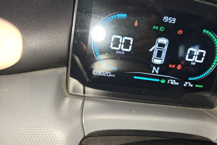 Used Leapmotor T03 2022 Special Edition Odometer Close Up
