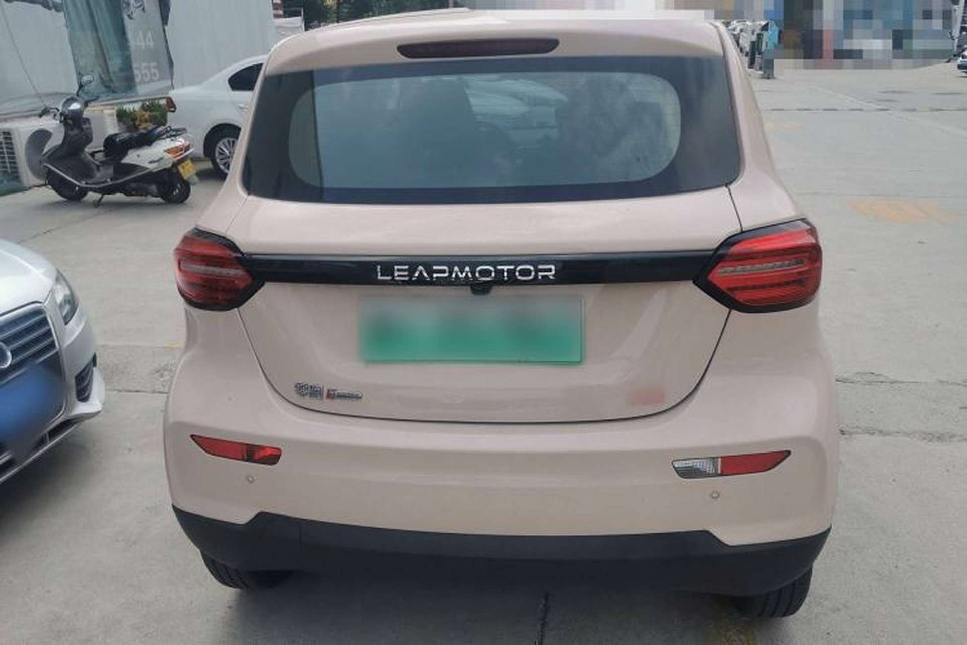 Used Leapmotor T03 2022 Amber Edition Exterior 4