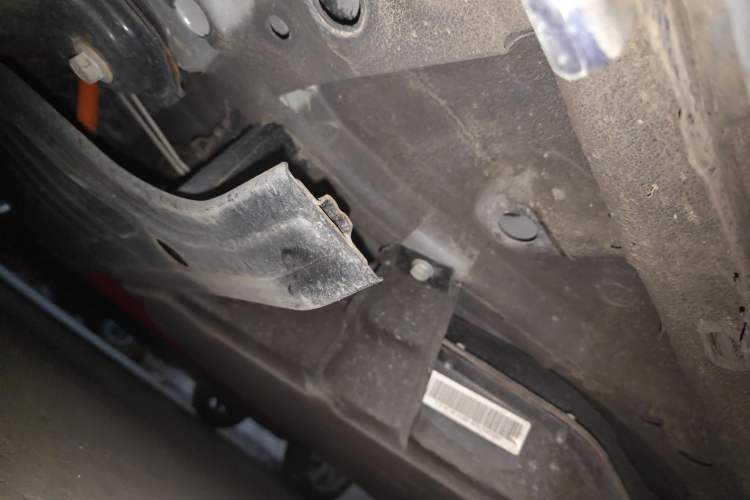 Used Leapmotor T03 2022 Crystal Edition Chassis Front Left
