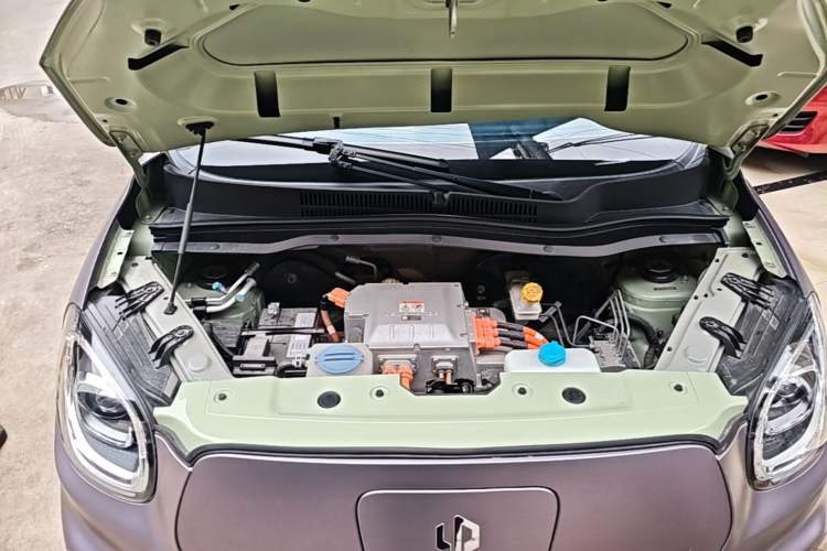 Used Leapmotor T03 2022 Star Diamond Edition Engine Bay