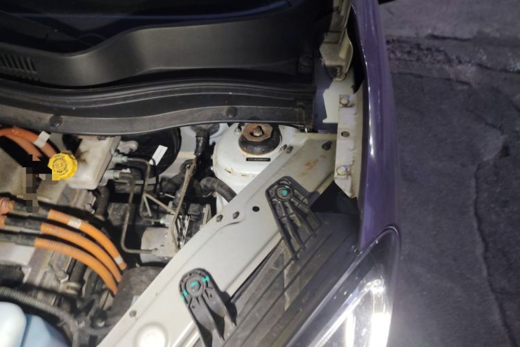 Used Leapmotor T03 2022 Star Diamond Edition Engine Bay Left