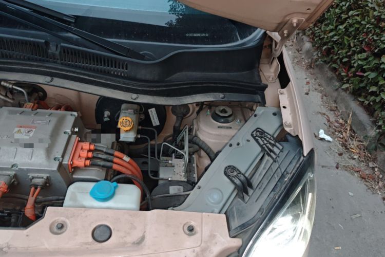Used Leapmotor T03 2022 Star Diamond Edition Engine Bay Left