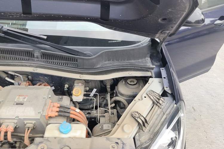 Used Leapmotor T03 2022 Hometown Jade Edition Engine Bay Left