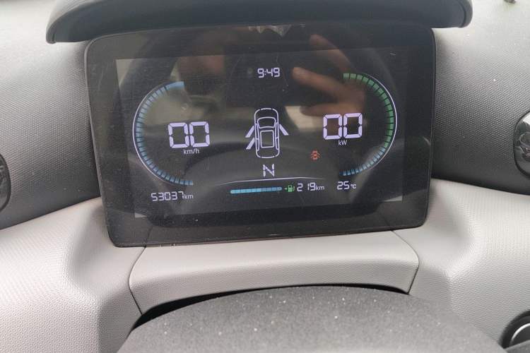 Used Leapmotor T03 2022 Hometown Jade Edition Odometer Close Up