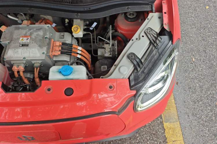 Used Leapmotor T03 2022 Star Diamond Edition Engine Bay Left