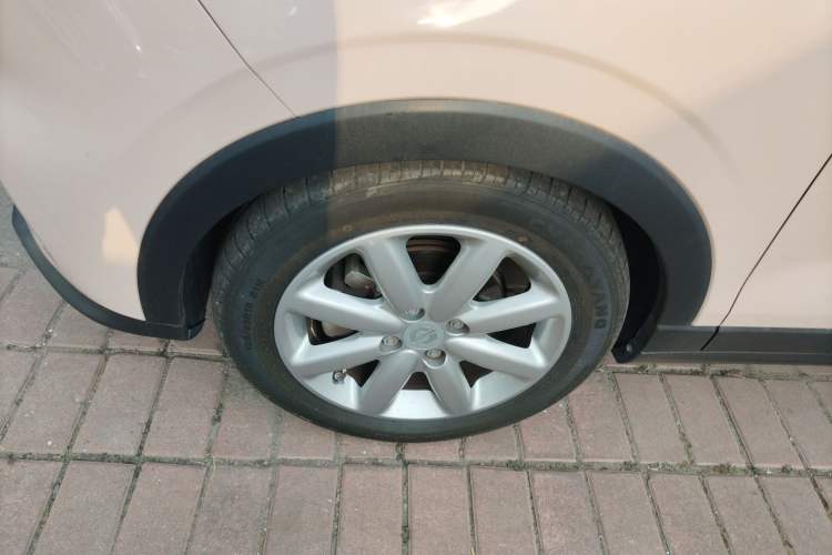 Used Leapmotor T03 2022 YAOJIN Edition Left Front Wheel Hub