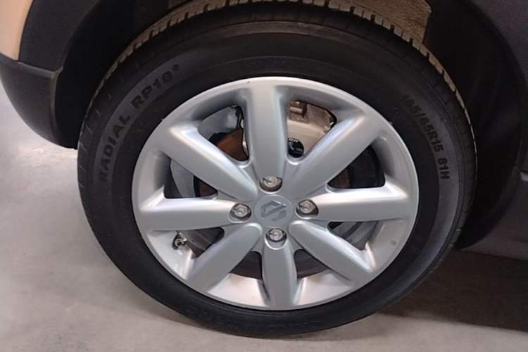 Used Leapmotor T03 2022 YAOJIN Edition Right Rear Wheel Hub
