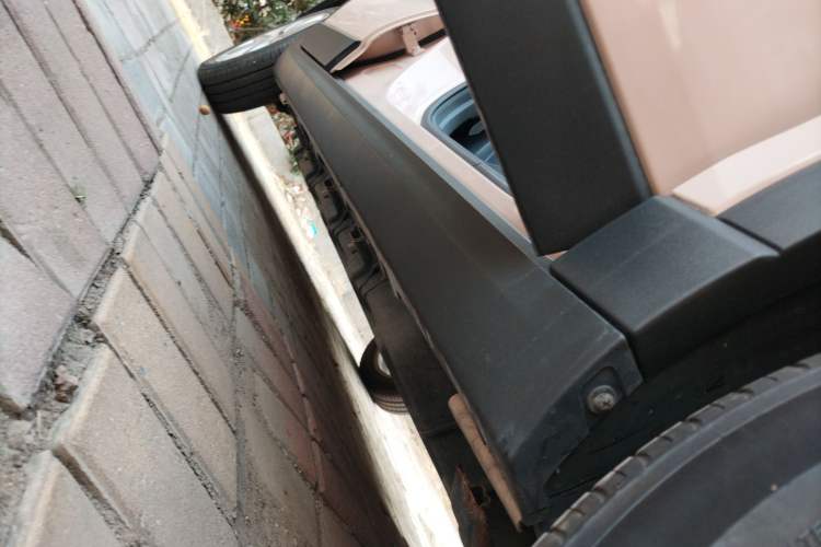 Used Leapmotor T03 2022 YAOJIN Edition Right Side Sill