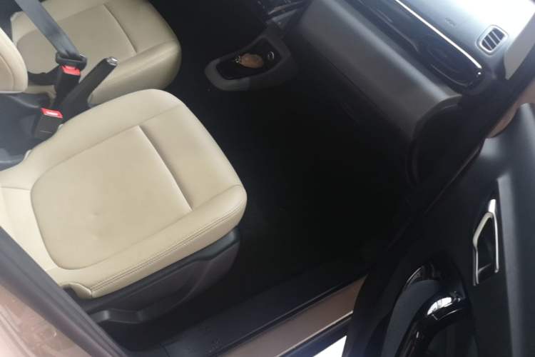 Used Leapmotor T03 2022 Special Edition Right Front Seat